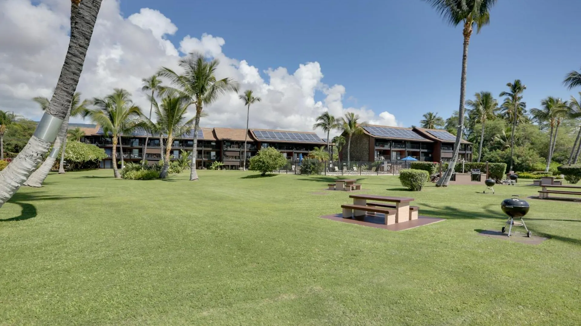 Apartment Breezy Kaunakakai Retreat With Community Pool!