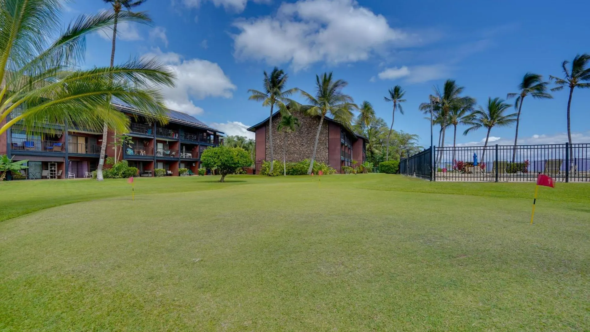 Apartment Breezy Kaunakakai Retreat With Community Pool!